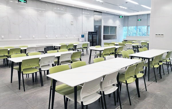 未來，立式自助點餐機在餐飲發(fā)展趨勢如何？